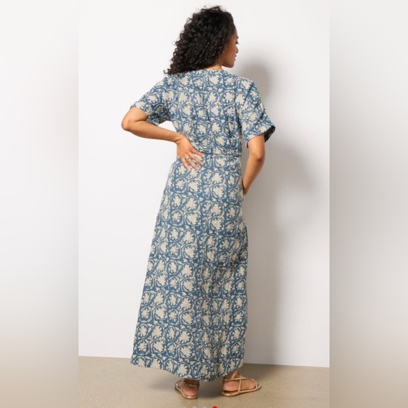 FAHERTY NAVY AND BEIGE FLORAL MIDI DRESS WITH TWO POCKETS - Picture 7 of 10